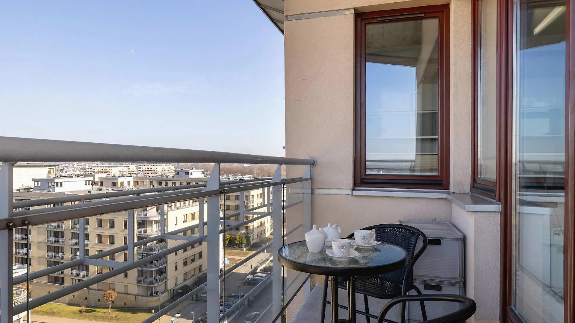 Przestronny I Przytulny Apartament W Krakowie Z Parkingiem I Balkonem By Noclegi Renters