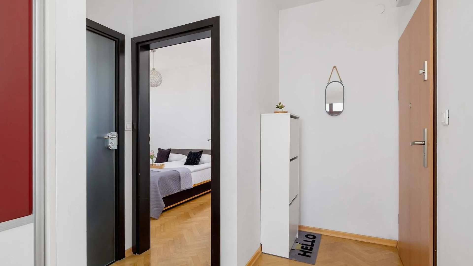 Apartment Przestronny I Przytulny Apartament W Krakowie Z Parkingiem I Balkonem By Noclegi Renters