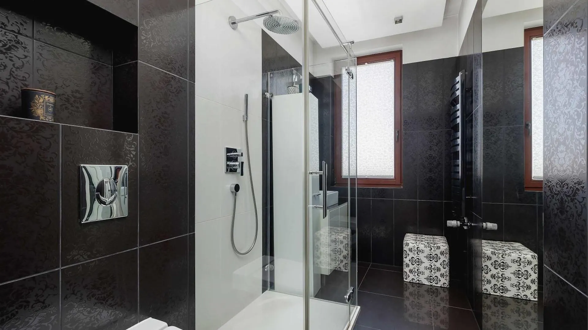 Przestronny I Przytulny Apartament W Krakowie Z Parkingiem I Balkonem By Noclegi Renters 0*, Krakow